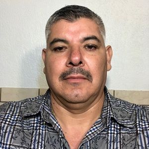 Meet your Posher, Cruz robles